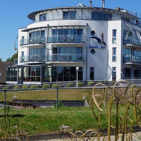 Nordseehotel Benser Hof Am Hafen Бензерзил Екстериор снимка