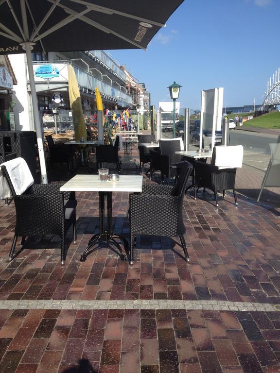 Nordseehotel Benser Hof Am Hafen Бензерзил Екстериор снимка