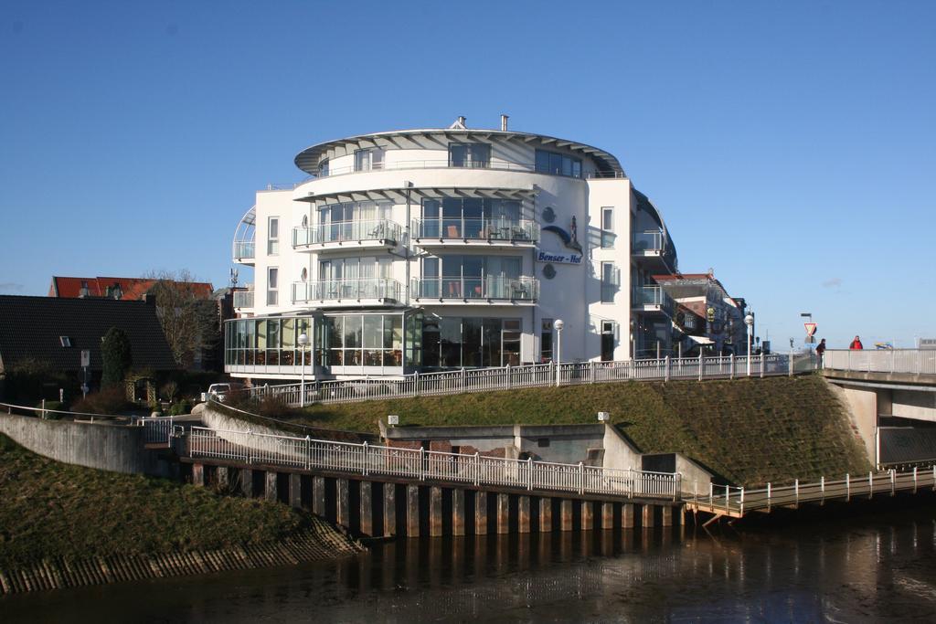 Nordseehotel Benser Hof Am Hafen Бензерзил Екстериор снимка