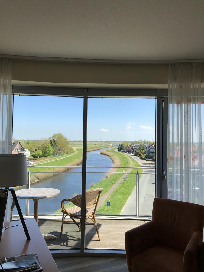 Nordseehotel Benser Hof Am Hafen Бензерзил Екстериор снимка