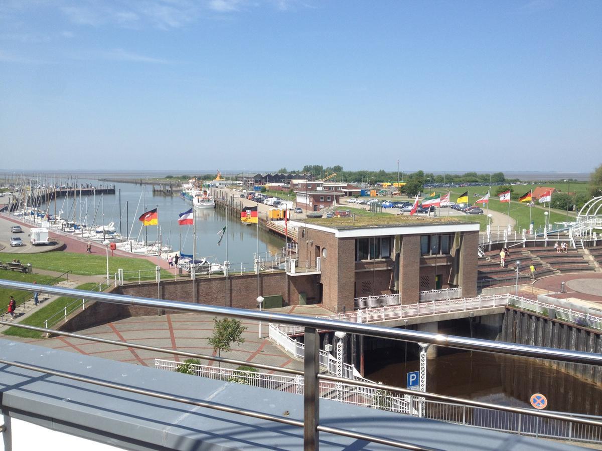 Nordseehotel Benser Hof Am Hafen Бензерзил Екстериор снимка